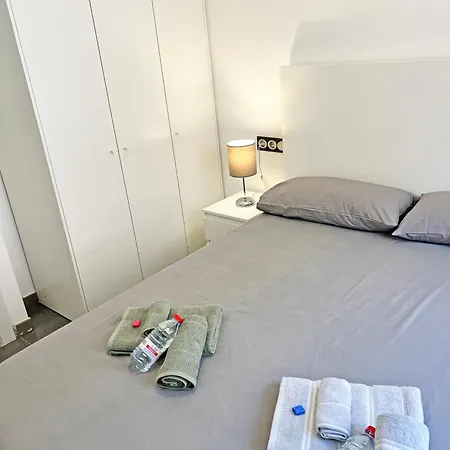 A 150 Metros Del Mar, Parking Gratis, Ac