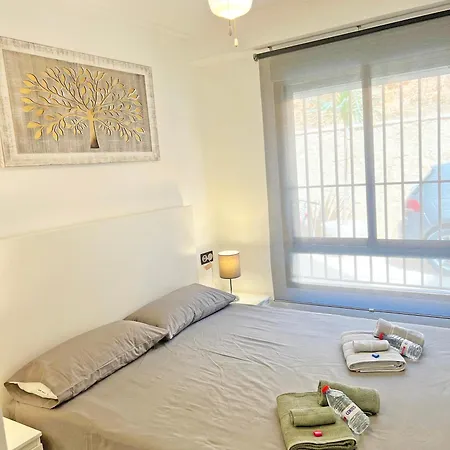 Apartment A 150 Metros Del Mar, Parking Gratis, Ac